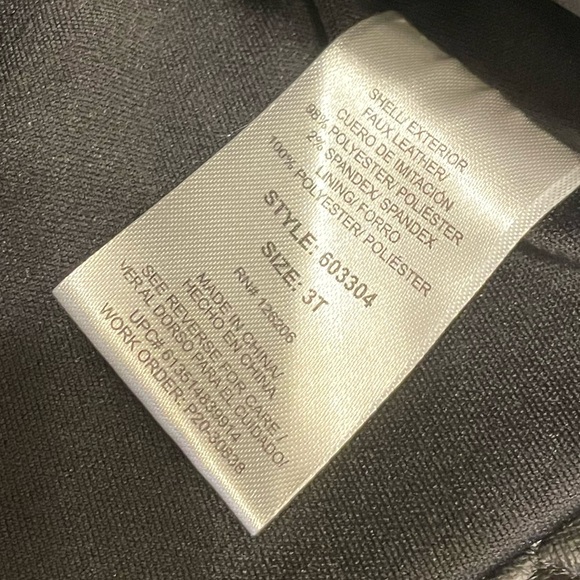 Faux Leather quilted top with gold metal zippers - Picture 5 of 14